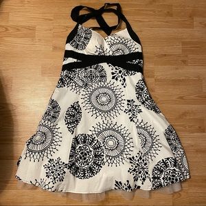 Women’s Majora Halter Tie Up Prom Dress